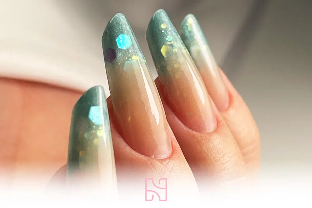 formacao-unhas-de-acrilico-107891042-2